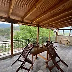 Anastasia's Vakantiehuis Përmet