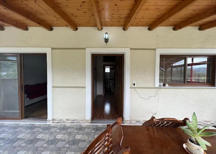 Anastasia's Hébergement de vacances Përmet