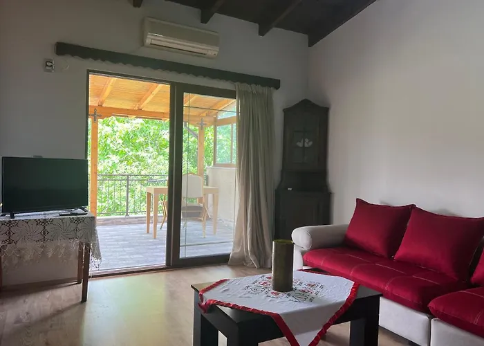 Anastasia's Hébergement de vacances Përmet