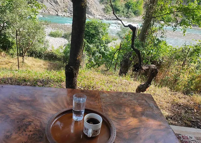 Anastasia's * Përmet