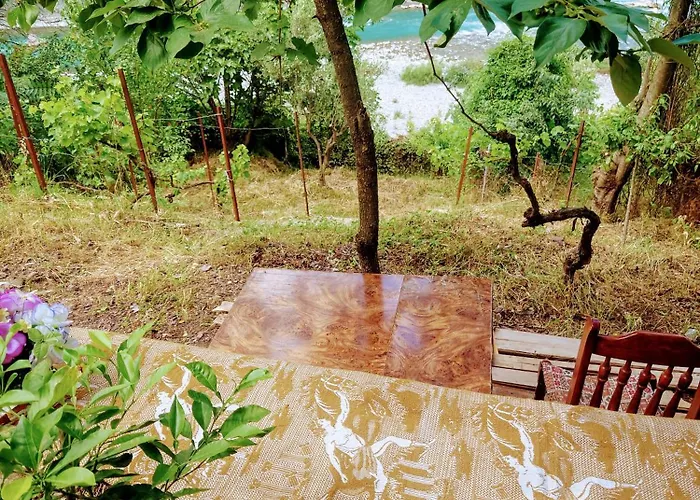 Anastasia's Hébergement de vacances Përmet